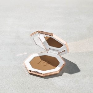 Sun Stalk'r Instant Warmth Bronzer — Caramel Cutie