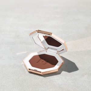 Sun Stalk'r Instant Warmth Bronzer — Mocha Mami