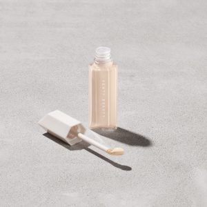 We're Even Hydrating Longwear Concealer — 130W