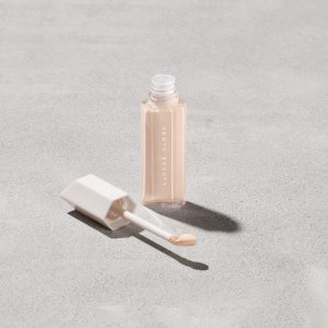 We're Even Hydrating Longwear Concealer — 140N