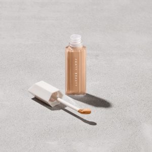 We're Even Hydrating Longwear Concealer — 250W