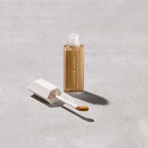 We're Even Hydrating Longwear Concealer — 315W