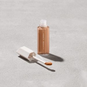 We're Even Hydrating Longwear Concealer — 345C