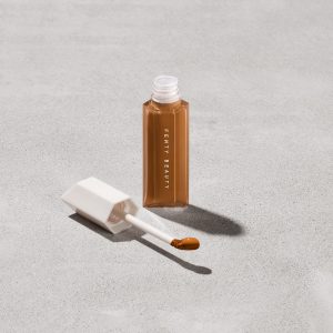 We're Even Hydrating Longwear Concealer — 440W