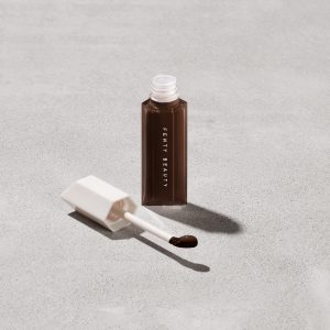 We're Even Hydrating Longwear Concealer — 498N