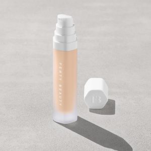 Soft'lit Naturally Luminous Longwear Foundation — 125