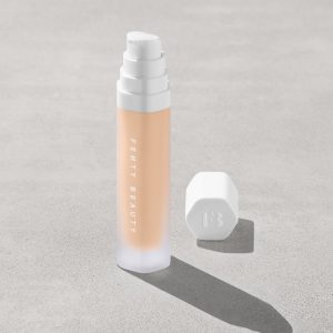 Soft'lit Naturally Luminous Longwear Foundation — 150