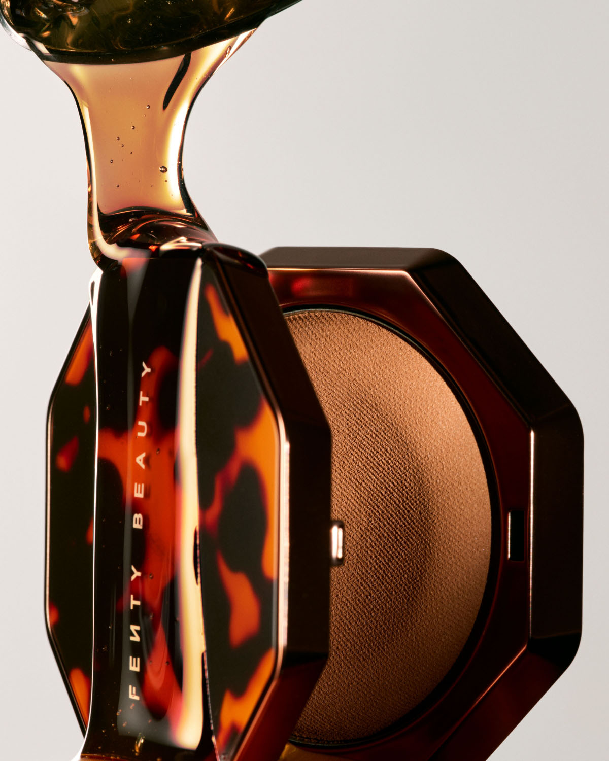 Sun Stalk'r Soufflé Pressed Mousse Cream Bronzer — Maple Glaze - Image 14