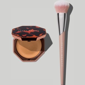Bounce. Blend + Blur Bronzer and Brush Duo